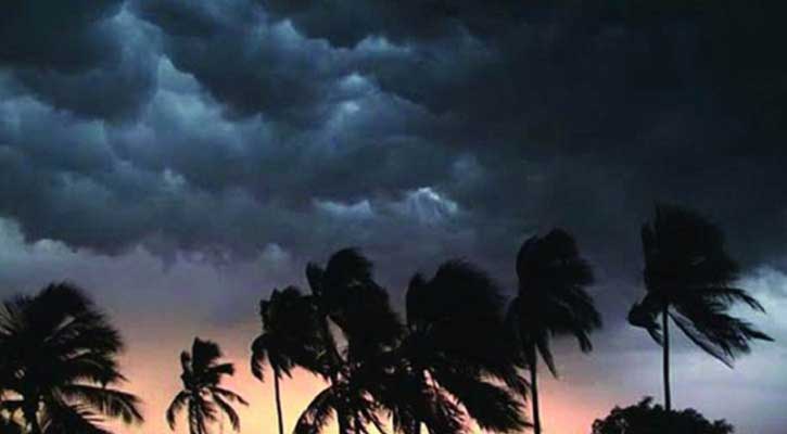 ৪৫ থেকে ৮০ কি.মি বেগে ঝড়ের আভাস ৪৫ থেকে ৮০ কি.মি বেগে ঝড়ের আভাস