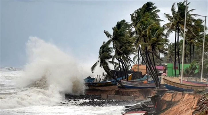 নদীবন্দরে সতর্কতা সংকেত