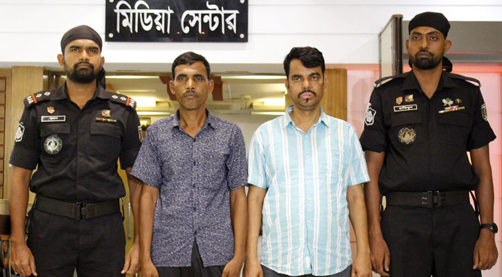 দেশ ছাড়ার পরিকল্পনা করছিলেন ‘মোশা বাহিনীর’ প্রধান