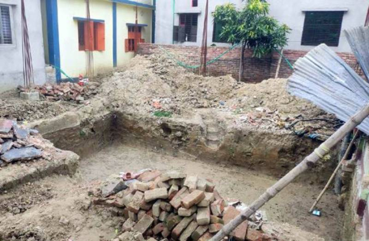সিদ্ধিরগঞ্জে নির্মাণাধীন বাড়িতে ৫ লাখ টাকা চাঁদা দাবি সিদ্ধিরগঞ্জে নির্মাণাধীন বাড়িতে ৫ লাখ টাকা চাঁদা দাবি