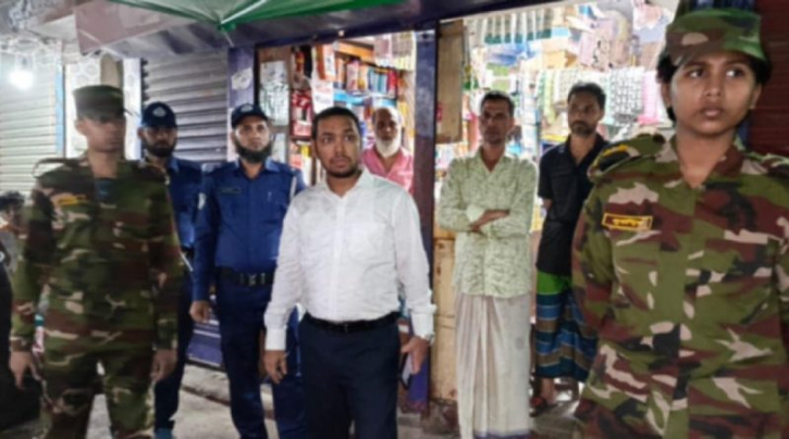 নারায়ণগঞ্জে সয়াবিন তেলে খোলা তেল মিশিয়ে বিক্রি, জরিমানা ৫০ হাজার নারায়ণগঞ্জে সয়াবিন তেলে খোলা তেল মিশিয়ে বিক্রি, জরিমানা ৫০ হাজার