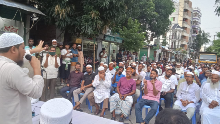 সিদ্ধিরগঞ্জে জনতার মুখোমুখি মাওলানা আবদুল জব্বার সিদ্ধিরগঞ্জে জনতার মুখোমুখি মাওলানা আবদুল জব্বার