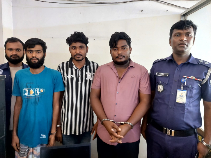 ফতুল্লায় প্রতারক চক্রের মূলহোতাসহ গ্রেফতার ৩ ফতুল্লায় প্রতারক চক্রের মূলহোতাসহ গ্রেফতার ৩
