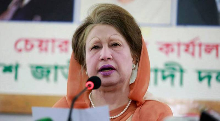 খালেদা জিয়ার শারীরিক অবস্থার অবনতি খালেদা জিয়ার শারীরিক অবস্থার অবনতি