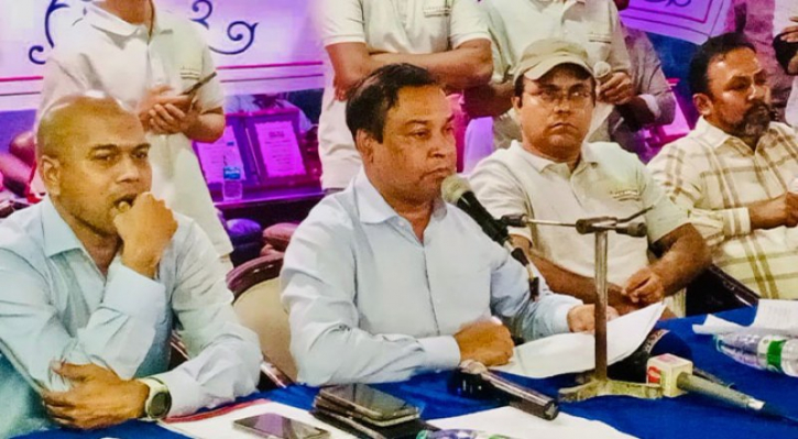 সাংবাদিকদের কণ্ঠরোধে ৩২টি আইন থাকলেও সুরক্ষায় কোনো আইন নেই: কাদের গনি চৌধুরী সাংবাদিকদের কণ্ঠরোধে ৩২টি আইন থাকলেও সুরক্ষায় কোনো আইন নেই: কাদের গনি চৌধুরী