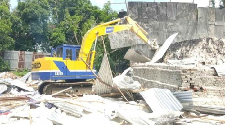 নারায়ণগঞ্জে ৩টি চুন কারখানাসহ ৫০০ অবৈধ গ্যাস সংযোগ বিচ্ছিন্ন নারায়ণগঞ্জে ৩টি চুন কারখানাসহ ৫০০ অবৈধ গ্যাস সংযোগ বিচ্ছিন্ন