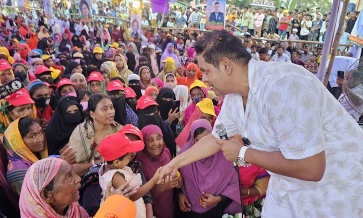 রূপগঞ্জের তরুণ ও বেকার যুবকদের চাকরির প্রতিশ্রুতি দিপু ভুঁইয়ার রূপগঞ্জের তরুণ ও বেকার যুবকদের চাকরির প্রতিশ্রুতি দিপু ভুঁইয়ার