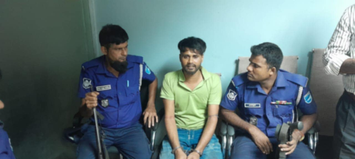 ফতুল্লায় রপ্তানীমুখী কারখানায় নাশকতার চেষ্টা, শ্রমিক আটক ফতুল্লায় রপ্তানীমুখী কারখানায় নাশকতার চেষ্টা, শ্রমিক আটক