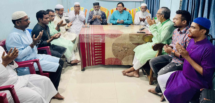 বঙ্গবন্ধুর শাহাদতবার্ষিকী, ফতুল্লা রিপোর্টার্স ক্লাবে দোয়া বঙ্গবন্ধুর শাহাদতবার্ষিকী, ফতুল্লা রিপোর্টার্স ক্লাবে দোয়া