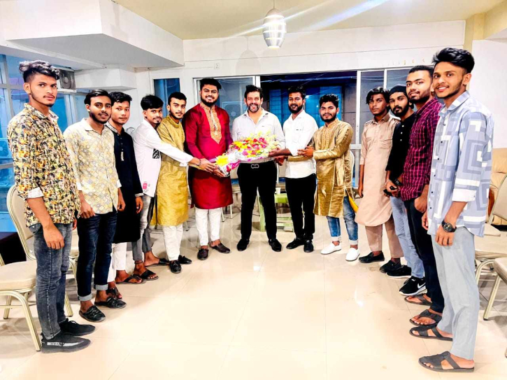 দিপুর হাত ধরে ছাত্রলীগের ১৩ নেতাকর্মীর ছাত্রদলে যোগদান দিপুর হাত ধরে ছাত্রলীগের ১৩ নেতাকর্মীর ছাত্রদলে যোগদান
