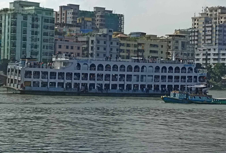 না.গঞ্জে আ.লীগের সমাবেশে দুই জাহাজে চড়ে সোনারগাঁয়ের ১৫ হাজার নেতাকর্মীর যোগদান না.গঞ্জে আ.লীগের সমাবেশে দুই জাহাজে চড়ে সোনারগাঁয়ের ১৫ হাজার নেতাকর্মীর যোগদান