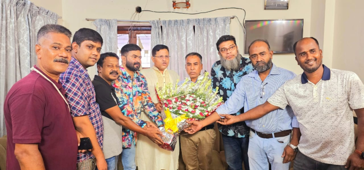 কেন্দ্রীয় কৃষকদলের সভাপতি সেক্রেটারীকে ফুলেল শুভেচ্ছা মহানগরের নবাগত কমিটির কেন্দ্রীয় কৃষকদলের সভাপতি সেক্রেটারীকে ফুলেল শুভেচ্ছা মহানগরের নবাগত কমিটির