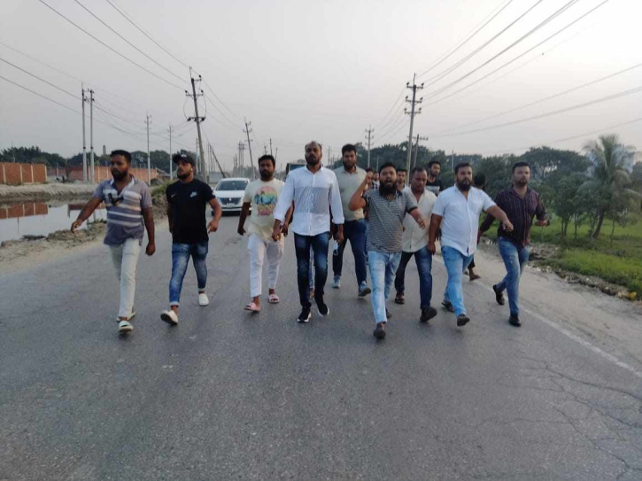 রূপগঞ্জে হরতালের সমর্থনে যুবদলের মিছিল রূপগঞ্জে হরতালের সমর্থনে যুবদলের মিছিল