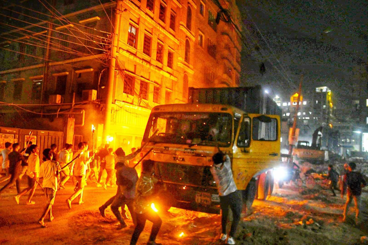 ফতুল্লায় বিএনপির ১১ নেতাকর্মীর নামে মামলা ফতুল্লায় বিএনপির ১১ নেতাকর্মীর নামে মামলা
