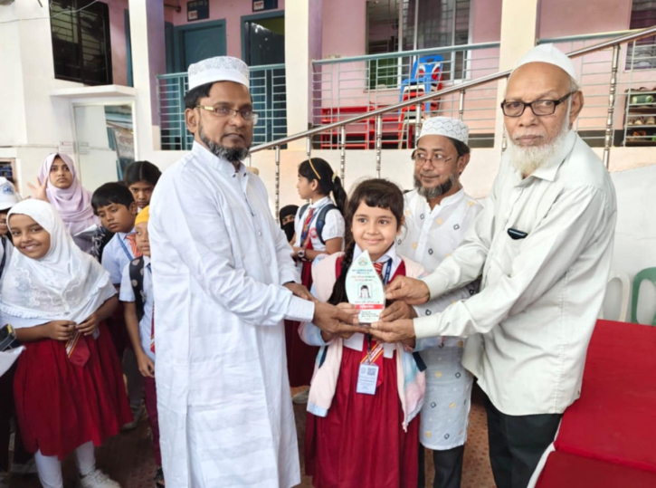 রূপগঞ্জে কৃতি শিক্ষার্থীদের সংবর্ধণা রূপগঞ্জে কৃতি শিক্ষার্থীদের সংবর্ধণা