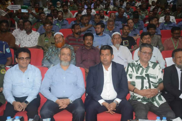 ধারন ক্ষমতা অনুযায়ী রাস্তায় গাড়ি চলার অনুমতি দিতে হবে : বিআরটিএ চেয়ারম্যান ধারন ক্ষমতা অনুযায়ী রাস্তায় গাড়ি চলার অনুমতি দিতে হবে : বিআরটিএ চেয়ারম্যান