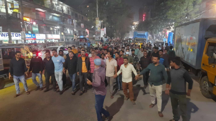 নির্দেশের অপেক্ষায়, প্রস্তুত আছে নারায়ণগঞ্জ ছাত্রদল নির্দেশের অপেক্ষায়, প্রস্তুত আছে নারায়ণগঞ্জ ছাত্রদল