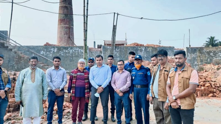 নারায়ণগঞ্জে ৪ ইটভাটায় ৮ লাখ টাকা জরিমানা নারায়ণগঞ্জে ৪ ইটভাটায় ৮ লাখ টাকা জরিমানা