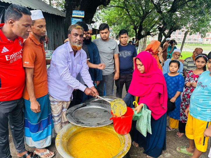 বন্দরে যুবদলের সাবেক সভাপতি মনুর উদ্যাগে শহীদ জিয়ার ৪৪ তম শাহাদাৎবার্ষিকী উপলক্ষে দোয়া