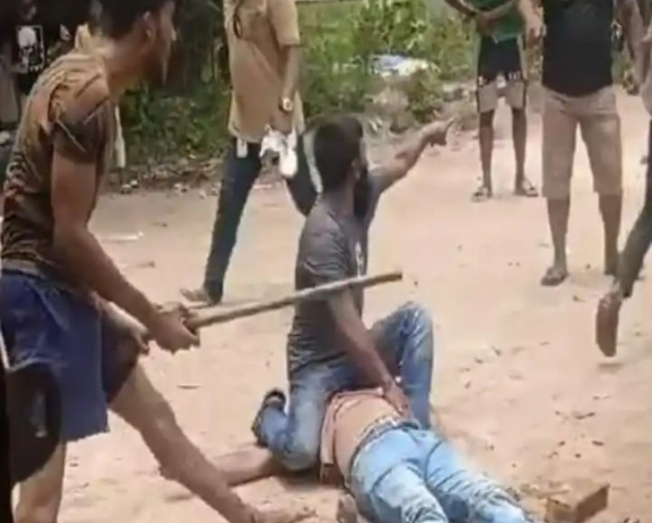 বন্দরে মনু হত্যা: বাদীকে মামলা তুলে নিতে হুমকি বন্দরে মনু হত্যা: বাদীকে মামলা তুলে নিতে হুমকি