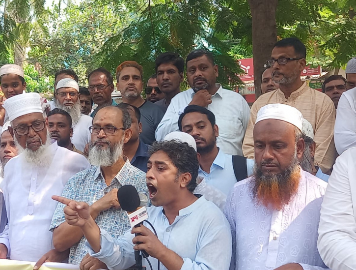 শহর বন্দর ভাগ হলে, ভাগ হয়ে যাবে না.গঞ্জের ভাগ্য: তরিকুল সুজন  শহর বন্দর ভাগ হলে, ভাগ হয়ে যাবে না.গঞ্জের ভাগ্য: তরিকুল সুজন