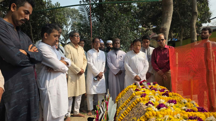 বন্দরে ত্বকীর কবর জিয়ারত করে দ্রুত বিচার দাবি