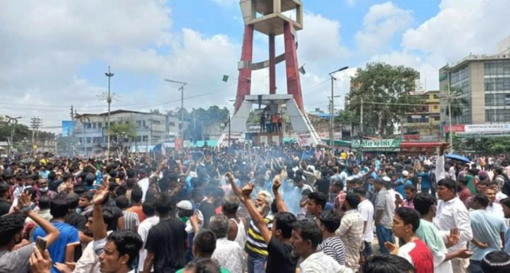 পাঁচ আগষ্ট নারায়ণগঞ্জে শহীদ হন ছাত্রদলের আমানত ও যুবদলের স্বজন পাঁচ আগষ্ট নারায়ণগঞ্জে শহীদ হন ছাত্রদলের আমানত ও যুবদলের স্বজন