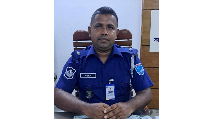 ফতুল্লার নতুন ওসি সোলেয়মান মাহামুদ ফতুল্লার নতুন ওসি সোলেয়মান মাহামুদ