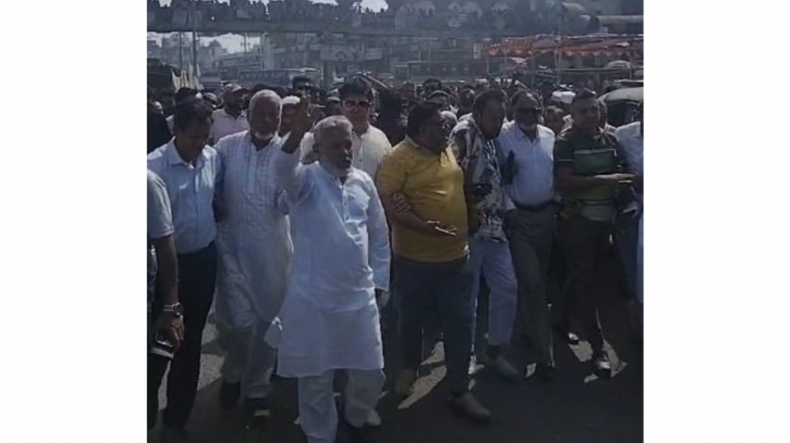 সোনারগাঁয়ে মান্নানের নেতৃত্বে মিছিল