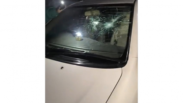 আড়াইহাজারে মাহফিল থেকে ফেরার পথে ইসলামী বক্তার গাড়িতে ডাকাতি, আহত ২ 