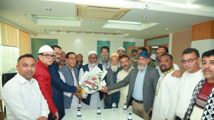 কাসেমী মাসুদুজ্জামানের সৌজন্য সাক্ষাৎ 