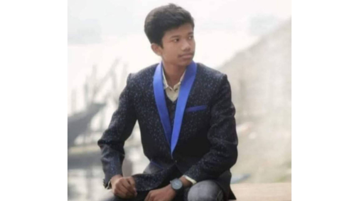 নারায়ণগঞ্জে ছিনতাইকারীর ছুরিকাঘাতে আহত শিক্ষার্থী নারায়ণগঞ্জে ছিনতাইকারীর ছুরিকাঘাতে আহত শিক্ষার্থী