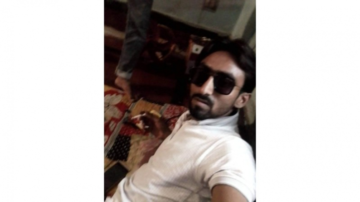 ফতুল্লায় শীর্ষ ছিনতাইকারী মেহেদী মন্ডল গ্রেপ্তার ফতুল্লায় শীর্ষ ছিনতাইকারী মেহেদী মন্ডল গ্রেপ্তার