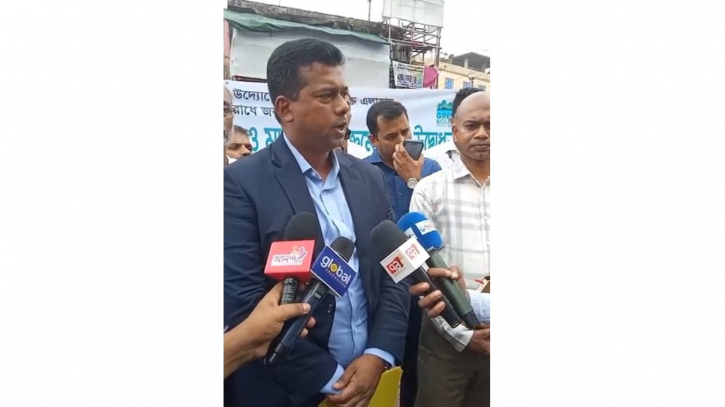 খাল পরিষ্কারের পরেই ময়লা ফেলে ভরাট করছে মানুষ : ডিসি