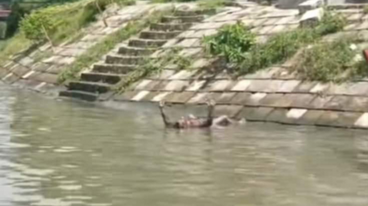 ফতুল্লায় নদী থেকে নিখোঁজ ব্যাক্তির লাশ উদ্ধার