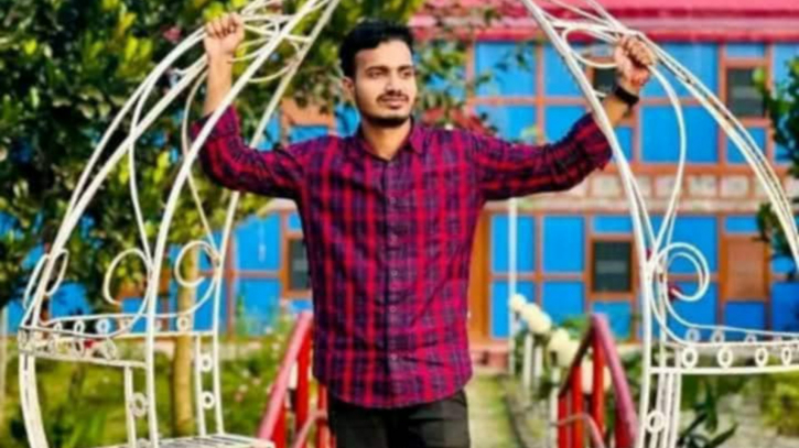 আড়াইহাজারে অটোরিক্সা চুরি প্রতিবাদ করায় যুবক খুন আড়াইহাজারে অটোরিক্সা চুরি প্রতিবাদ করায় যুবক খুন