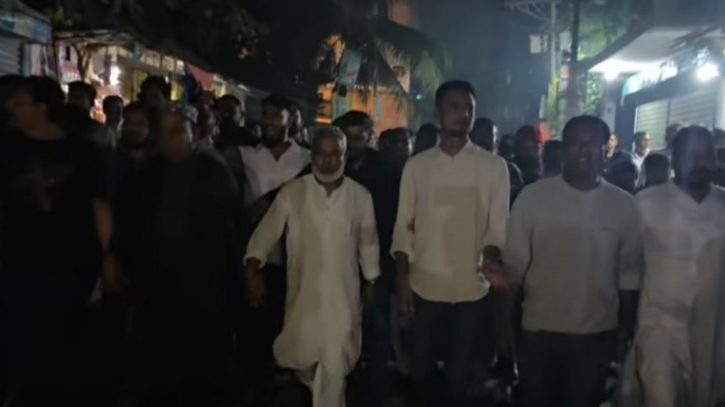 সোনারগাঁয়ে রাতে মান্নানের নেতৃত্বে মিছিল