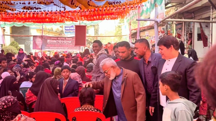 “মা-বোনের আপনাদের কোনো কষ্ট হচ্ছে না তো?”