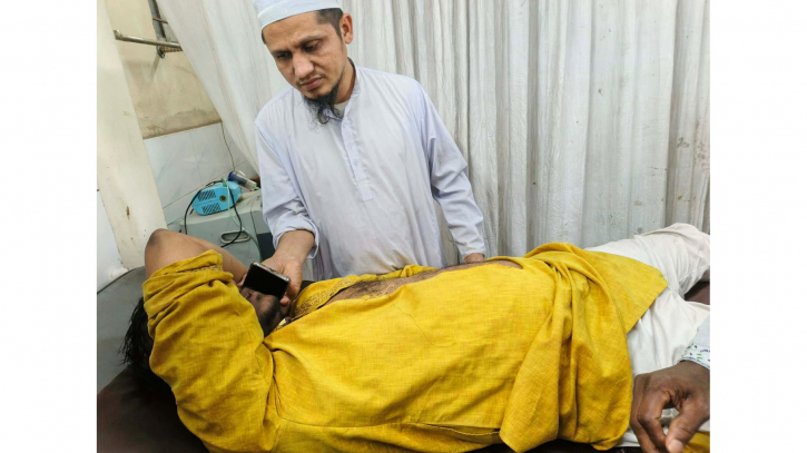 আড়াইহাজারে জামায়াতের মিছিলে হামলা, আহত ৮