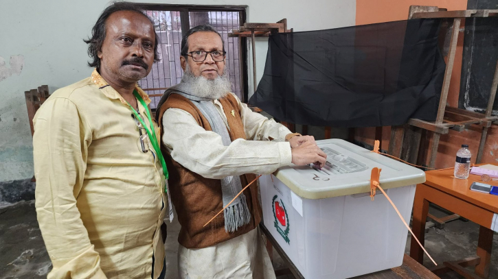 জনশ্রুতি আছে টাকা বিলি করার : কালাম