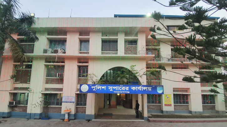 শহরজুড়ে চোর-ছিনতাইকারীদের দৌরাত্ম্য, আতঙ্কে সাধারণ মানুষ