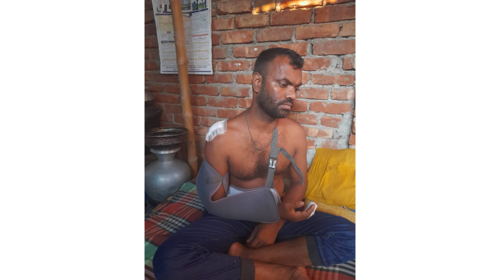 বন্দরে দিনমজুরকে কুপিয়ে জখম করার ঘটনায় আওয়ামীলীগ নেতা আফজালসহ ৮ জনের বিরুদ্ধে মামলা 