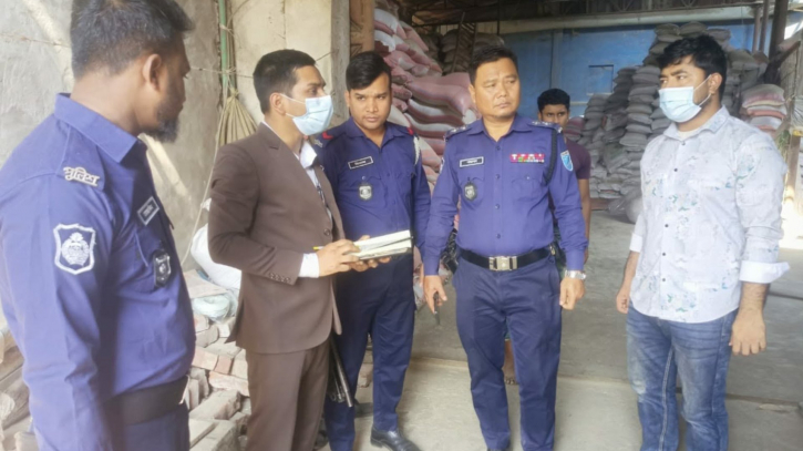 অতিরিক্ত মূল্যে মুড়ি বিক্রি, জরিমানা ১০ হাজার