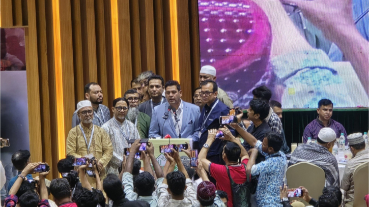 না.গঞ্জবাসীর পাশে থাকার চেষ্টা করছি: দিপু ভূঁইয়া 