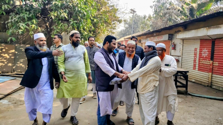 ফতুল্লায় এনসিপি প্রার্থী আল আমিনের গণসংযোগ