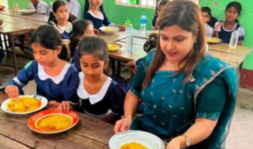 সোনারগাঁয়ে ৩০টি স্কুলে চালু হলো ‌‘মিড ডে মিল’