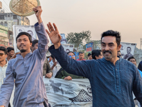 অঞ্জন দাসের মাথাল মার্কার গণমিছিল