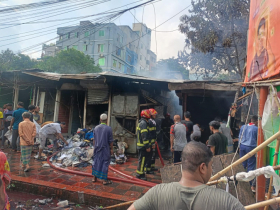 অগ্নিকান্ডে ক্ষতিগ্রস্ত ব্যাবসায়ীদের বিত্তবানদের পাশে থাকার আহবান জানিয়েছে জামায়াত  