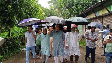 বৃষ্টি উপেক্ষা করে আবদুল জব্বারের ব্যাপক গণসংযোগ