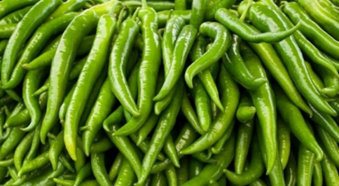 না.গঞ্জের বাজারে কাঁচা মরিচের কেজি ২০০ টাকা